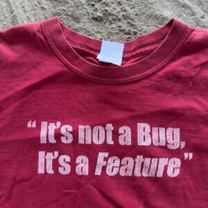 Vintage It's Not a Bug, It's a Feature Gaming Computer Science Shirt Large 00s